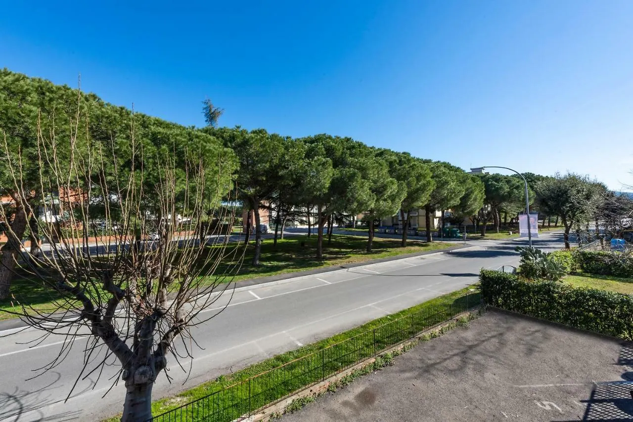 Appartamento Clara 5 Follonica 0*,  Italy